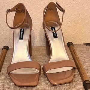 NWOT- Nine West WN Marrie 3 Womens Faux Leather Square Toe Ankle Strap- Size 9